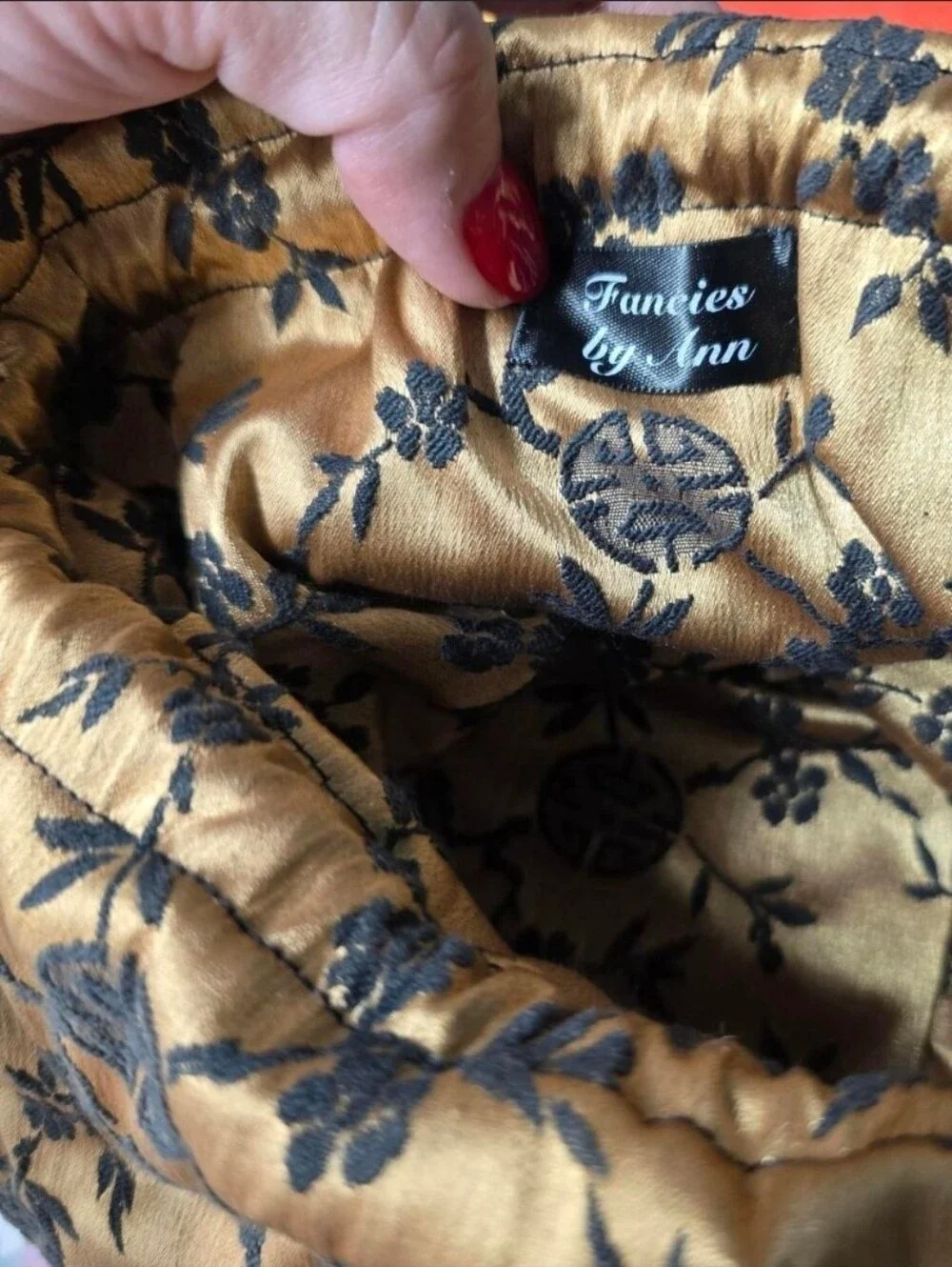 Vintage 80s/90s Fancies by Anne Gold and Black Drawstring Velvet Clutch